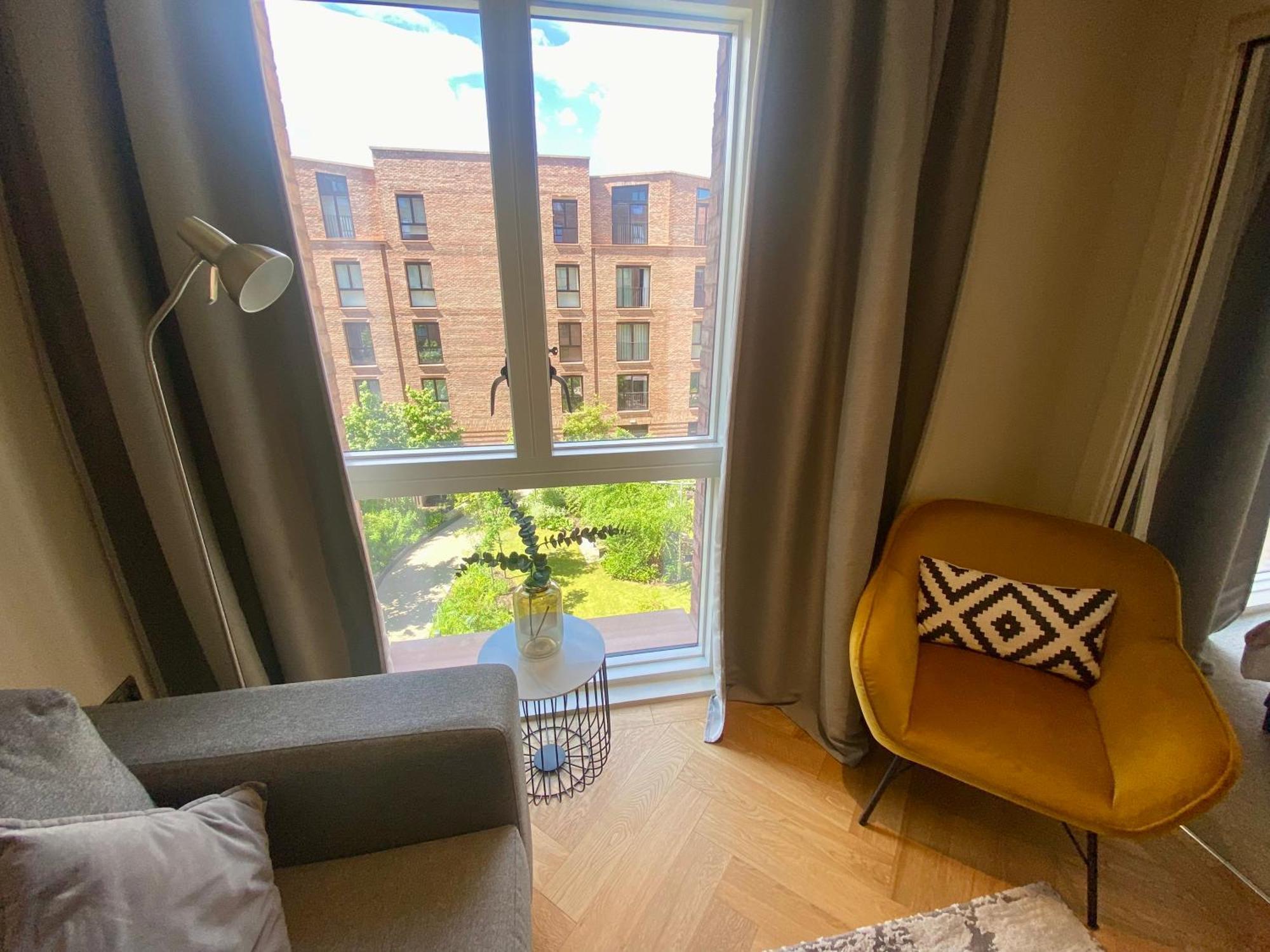 Luxury Apartment Suite Within The City Walls Йорк Екстериор снимка